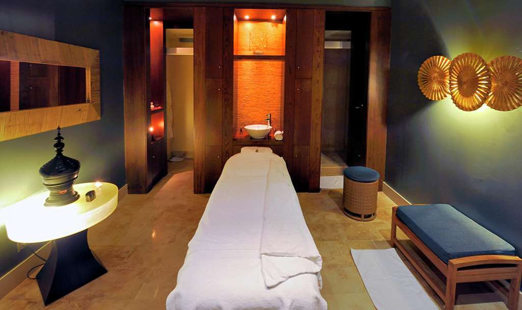 Doubletree By Hilton La Torre Golf Resort Roldán Facilidades foto A treatment room at a spa